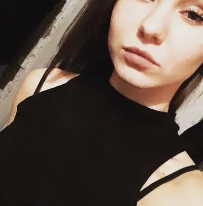 Live sex webcam photo for Alin4ikNi #275632934