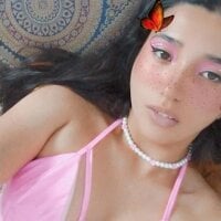 Live sex webcam photo for Alix_pink_10 #276911466