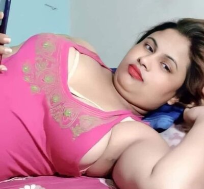 Live sex webcam photo for Alyagupta01 #275447729