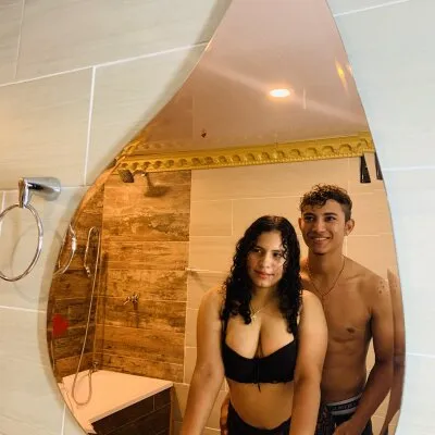 Live sex webcam photo for Ana_And_Deivy #275423593