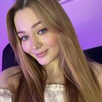 Live sex webcam photo for AndreaJohnston #277791474