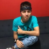 Live sex webcam photo for AndresSalass #277066576