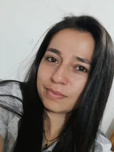 Live sex webcam photo for Angeliinee #275635063