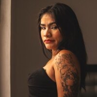 Live sex webcam photo for Antonella__Gonzalez #276013260
