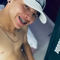 Live sex webcam photo for ApoloConors #277402960