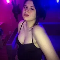 Live sex webcam photo for April_Terrian #277568238