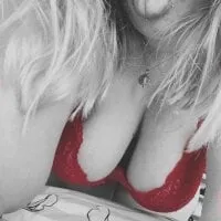 Live sex webcam photo for Aquali07 #276700100