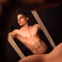 Live sex webcam photo for Aress__ #277040822