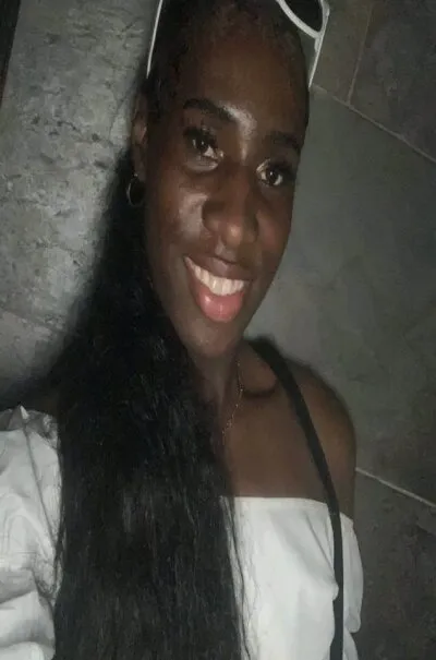 Live sex webcam photo for Ariana_Ebony1 #275455785