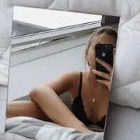 Live sex webcam photo for ArielleSpark #277939376