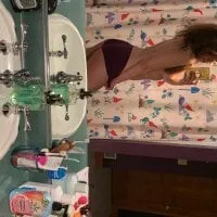Live sex webcam photo for AriesHeriess