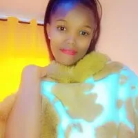 Live sex webcam photo for Avril_Hunt83 #276807187