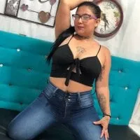 Live sex webcam photo for BigAsshly #276432918