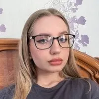Live sex webcam photo for Cara_Goodgirl #276442586