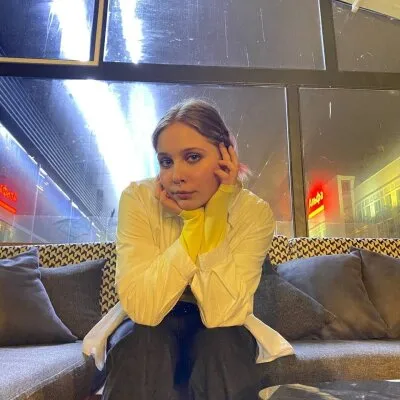 Live sex webcam photo for Caranomori #275642592