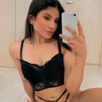 Live sex webcam photo for CarolScott_ #275914320