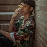 Live sex webcam photo for Catiro_21 #277624215