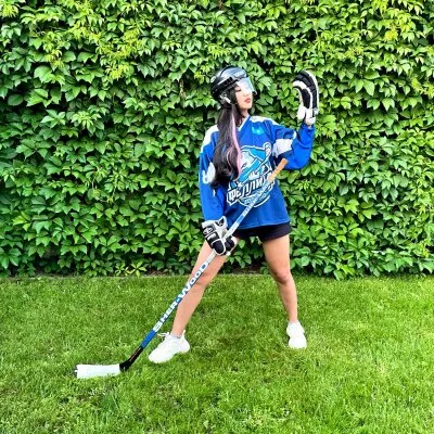 Live sex webcam photo for Catsonfires #275530691