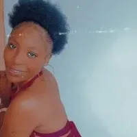 Live sex webcam photo for Cecythequeen #276717946