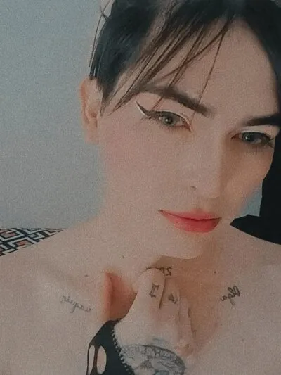 Live sex webcam photo for Cherry_Snow #275665348