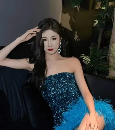 Live sex webcam photo for Chyioqin #275489929