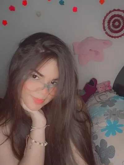 Live sex webcam photo for Clandestinamiel #275455103