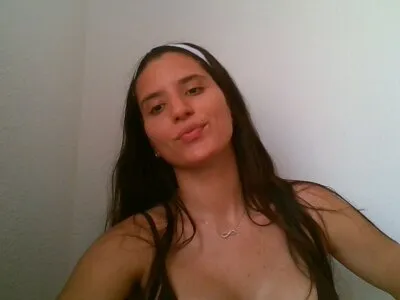 Live sex webcam photo for Cleudys #275509313