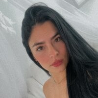 Live sex webcam photo for Clhoe7 #278025542