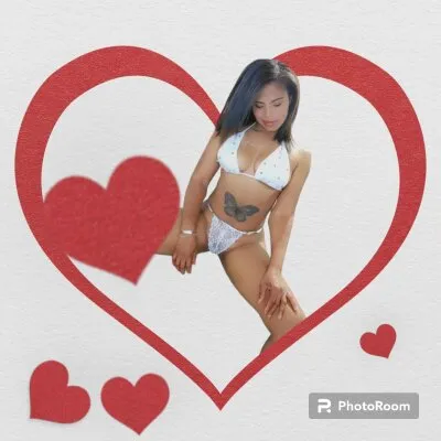 Live sex webcam photo for ConnyBurning #275503199