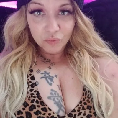 Live sex webcam photo for CoraHoliday2020 #275485065