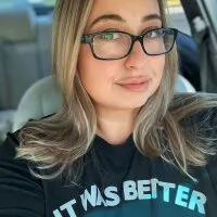 Live sex webcam photo for CrissyCream #275906550