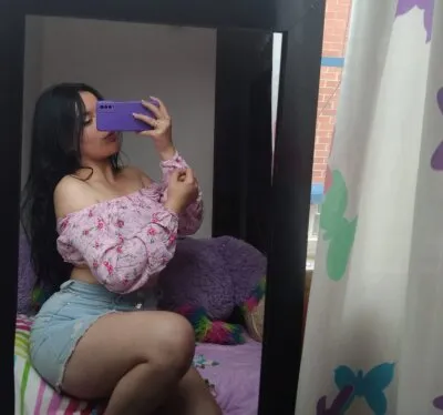 Live sex webcam photo for Crystal_mckenzie_ #275438233