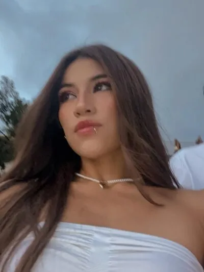 Live sex webcam photo for Crystal_red69 #275707364