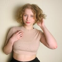 Live sex webcam photo for CurlyHeartf #277485783