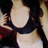 Live sex webcam photo for Cutepriya67 #276753100