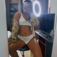 Live sex webcam photo for Daaniielaa_ #276207034