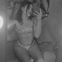 Live sex webcam photo for Destructiongirl72 #276637572