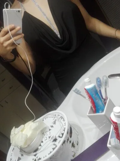 Live sex webcam photo for Diabolika666 #275546750