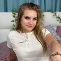 Live sex webcam photo for DollyFinch #276458502