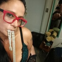 Live sex webcam photo for DrQuinzellMilf69 #277170072