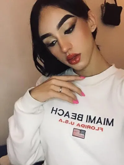 Live sex webcam photo for Dulce_Shine #275704113