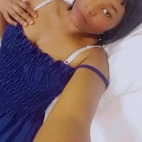 Live sex webcam photo for Ebony_daniella #277498014