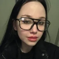 Live sex webcam photo for EileenBerryf #277125184