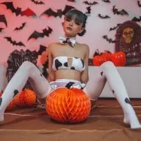 Live sex webcam photo for EimmyLee #276435345