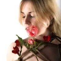 Live sex webcam photo for ElenaFree #276397527