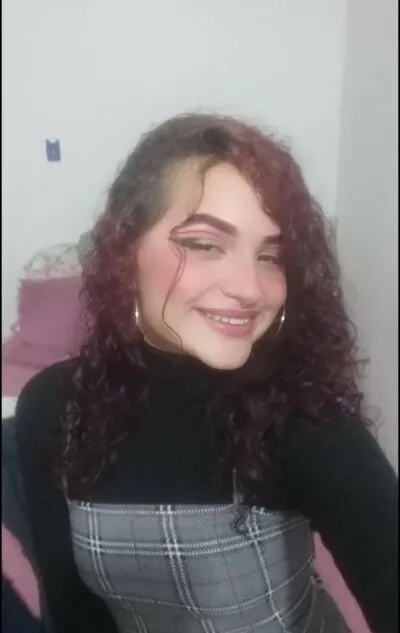 Live sex webcam photo for Elettra_star #275544611