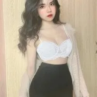 Live sex webcam photo for Ellie-18 #277017571