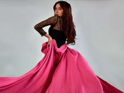 Live sex webcam photo for Em_ily22 #275509731