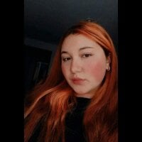 Live sex webcam photo for EmiilyBell #278115907