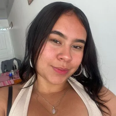 Live sex webcam photo for EmmaBenkyo #275683886